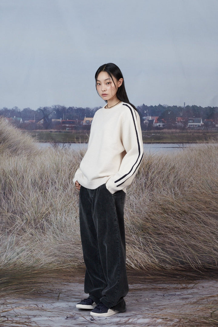 Track Round Knit Sweatshirt - IVORY