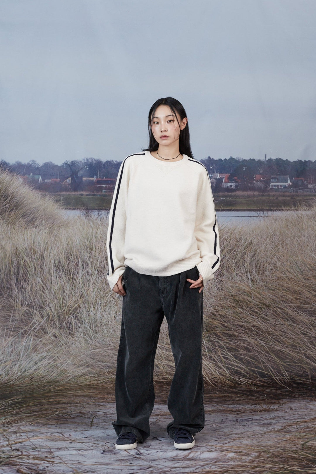 Track Round Knit Sweatshirt - IVORY